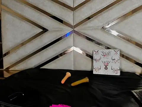 CharlotteSexRs online show from February 18, 2026, 12:19 am