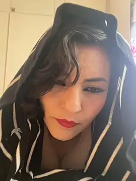 Snapshot of eva_luz chatting on June 2, 2026, 3:56 pm eva luz online show from June 2, 2026, 3:56 pm