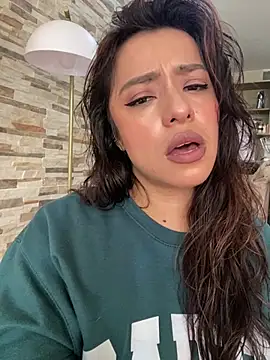 foxxy lover online show from April 17, 2026, 5:05 pm