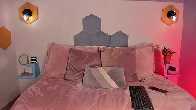 Snapshot of Afrodita_sweeet chatting on February 25, 2026, 8:41 pm Afrodita sweeet online show from February 25, 2026, 8:41 pm