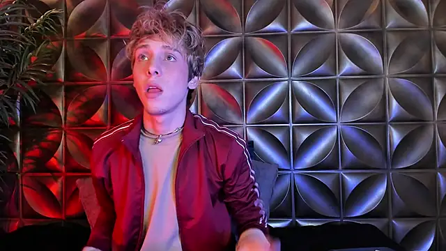 Snapshot of DannyParker_ chatting on February 13, 2026, 2:55 am DannyParker online show from February 13, 2026, 2:55 am