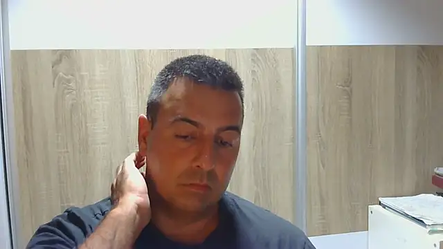 Snapshot of VanillaTime78-Jorge chatting on June 3, 2026, 11:09 pm VanillaTime78-Jorge online show from June 3, 2026, 11:09 pm