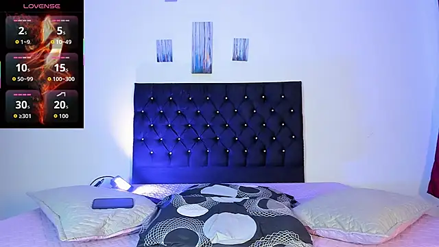 Snapshot of axxxel_twink chatting on February 24, 2026, 3:29 am axxxel twink online show from February 24, 2026, 3:29 am