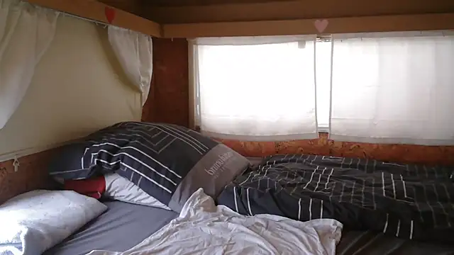 Snapshot of Sylly chatting on February 14, 2026, 8:14 am Sylly online show from February 14, 2026, 8:14 am