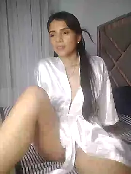 EvaMiranda online show from April 1, 2026, 2:46 am