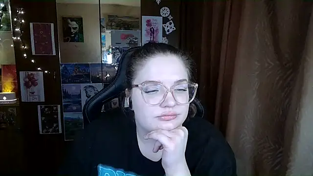 Snapshot of Teasing_Dora chatting on February 14, 2026, 12:00 am Teasing Dora online show from February 14, 2026, 12:00 am