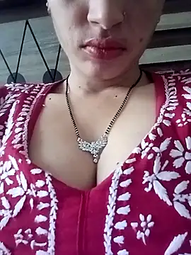 Snapshot of khushi_rawat chatting on February 25, 2026, 5:18 am khushi rawat online show from February 25, 2026, 5:18 am