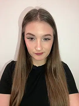 Snapshot of Green_eyes_lady chatting on July 10, 2026, 5:35 pm Green eyes lady online show from July 10, 2026, 5:35 pm