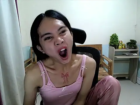 Snapshot of devine_goddess chatting on June 27, 2026, 12:22 pm devine goddess online show from June 27, 2026, 12:22 pm