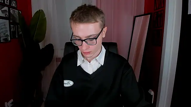 Snapshot of Emmit_Barker chatting on February 19, 2026, 3:53 pm Emmit Barker online show from February 19, 2026, 3:53 pm