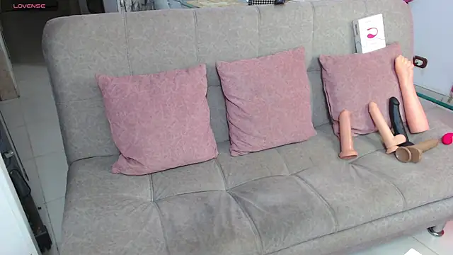 HannaRodri online show from April 9, 2026, 9:10 pm