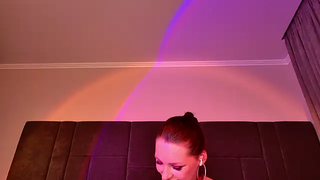 Snapshot of Vixsariaaa chatting on February 2, 2026, 3:55 pm Vixsariaaa online show from February 2, 2026, 3:55 pm