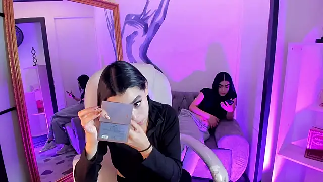 GemmaBrown online show from April 9, 2026, 12:44 pm