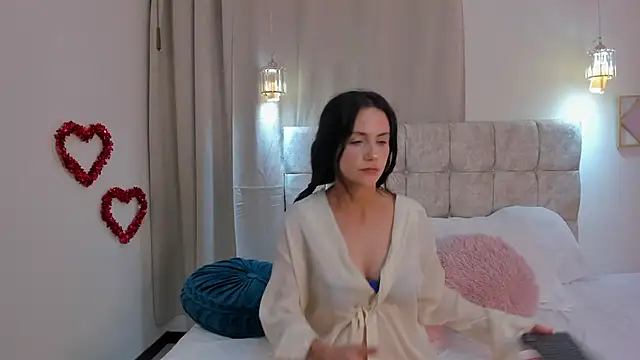 danaalamiri2 online show from March 11, 2026, 1:21 am