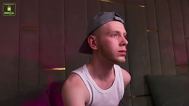 Snapshot of ZidNevil chatting on February 5, 2026, 8:26 pm ZidNevil online show from February 5, 2026, 8:26 pm