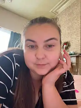 Snapshot of AlyaX_X chatting on May 6, 2026, 1:26 pm AlyaX X online show from May 6, 2026, 1:26 pm