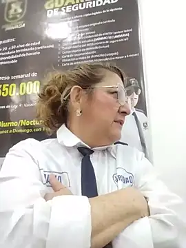 Snapshot of JULIETA_21- chatting on July 1, 2026, 2:28 pm JULIETA 21- online show from July 1, 2026, 2:28 pm