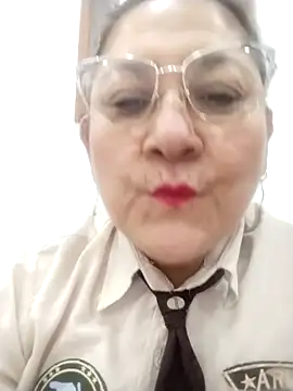 Snapshot of JULIETA_21- chatting on February 25, 2026, 12:05 pm JULIETA 21- online show from February 25, 2026, 12:05 pm