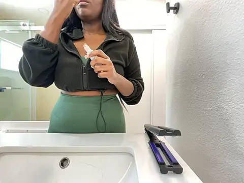 Snapshot of Anadia_Starr chatting on June 28, 2026, 6:14 pm Anadia Starr online show from June 28, 2026, 6:14 pm