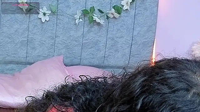 Zoe-yanin online show from February 5, 2026, 11:39 am