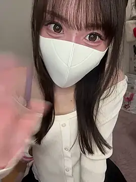 Snapshot of momo_mm chatting on May 21, 2026, 3:04 am momo mm online show from May 21, 2026, 3:04 am