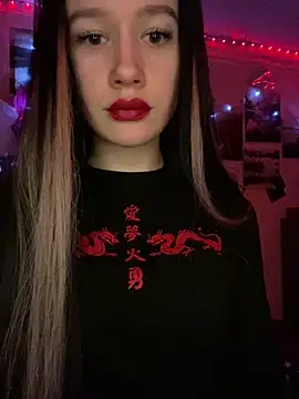 Carolina G0lden online show from April 8, 2026, 9:27 pm