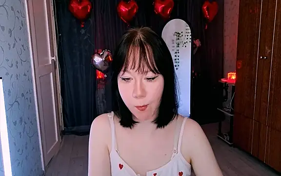 Snapshot of marty_bree chatting on February 11, 2026, 11:10 am marty bree online show from February 11, 2026, 11:10 am