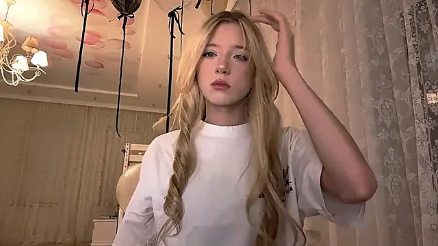 IvyArmbrister online show from February 27, 2026, 8:30 pm