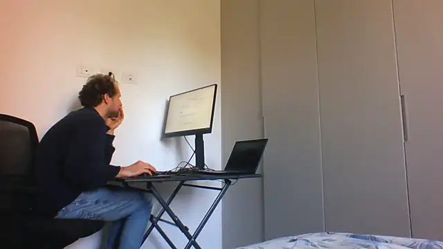 andre italy online show from April 8, 2026, 3:13 pm