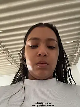 Baby morena12 online show from April 4, 2026, 3:51 pm