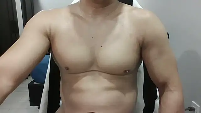 Snapshot of kinky_tony12345 chatting on February 15, 2026, 8:41 pm kinky tony12345 online show from February 15, 2026, 8:41 pm