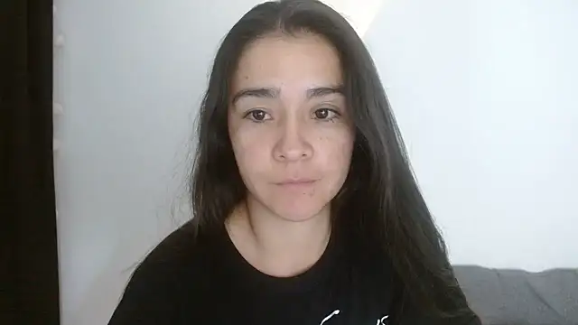 sensualstryp online show from May 20, 2026, 2:41 am