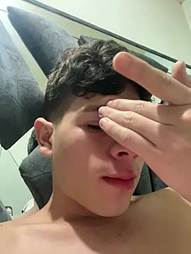 Snapshot of Andy12912 chatting on February 1, 2026, 6:39 pm Andy12912 online show from February 1, 2026, 6:39 pm