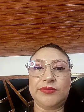 AngieLafourcade online show from February 19, 2026, 9:01 pm