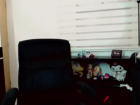 duvisex19 online show from April 9, 2026, 9:43 pm