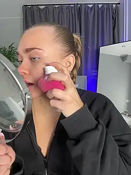 Snapshot of MonicaWestt chatting on February 24, 2026, 6:47 am MonicaWestt online show from February 24, 2026, 6:47 am