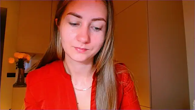 Snapshot of BluueSilk chatting on November 12, 2025, 6:17 am BluueSilk online show from November 12, 2025, 6:17 am