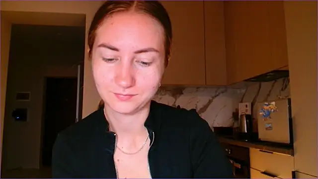 Snapshot of BluueSilk chatting on October 25, 2025, 5:50 am BluueSilk online show from October 25, 2025, 5:50 am