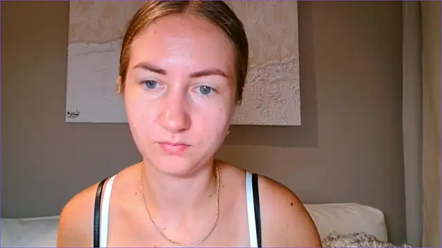 Snapshot of BluueSilk chatting on October 24, 2025, 6:12 am BluueSilk online show from October 24, 2025, 6:12 am