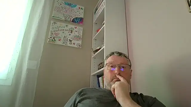 Snapshot of doudou310 chatting on February 28, 2026, 5:01 pm doudou310 online show from February 28, 2026, 5:01 pm