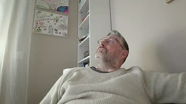 doudou310 online show from March 28, 2026, 3:46 pm