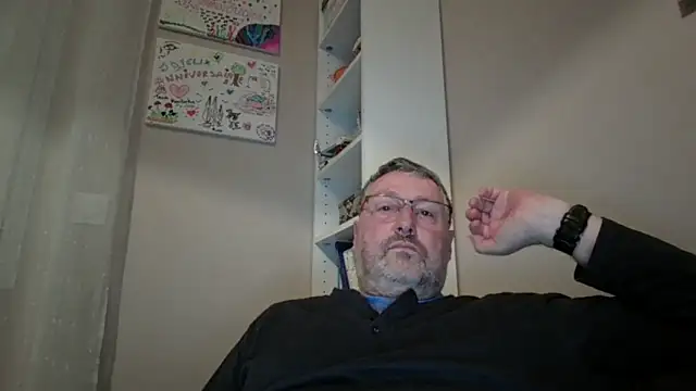 Snapshot of doudou310 chatting on February 18, 2026, 4:54 am doudou310 online show from February 18, 2026, 4:54 am