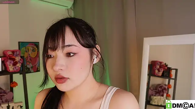 Noiry Vuvez online show from April 3, 2026, 8:15 pm