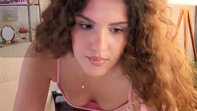 Snapshot of Lili_Torin chatting on July 28, 2026, 2:13 pm Lili Torin online show from July 28, 2026, 2:13 pm