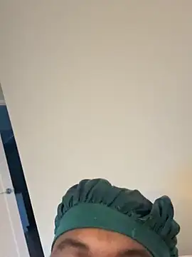 TrapKing2x online show from April 23, 2026, 1:01 am