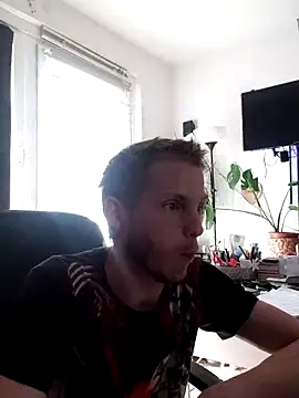 Snapshot of Jungspund25- chatting on June 13, 2026, 2:26 pm Jungspund25- online show from June 13, 2026, 2:26 pm