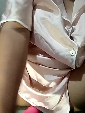 NANA x007 online show from February 8, 2026, 7:44 pm