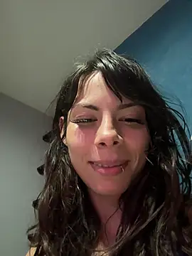 Snapshot of Isalove99 chatting on May 2, 2026, 2:50 am Isalove99 online show from May 2, 2026, 2:50 am