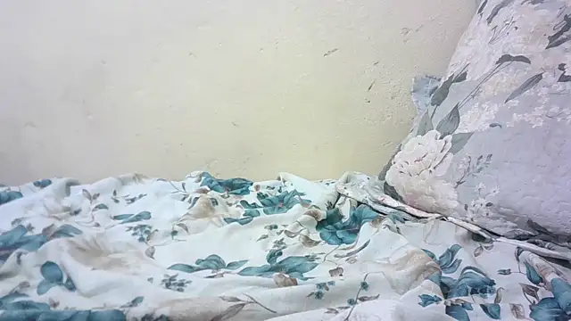 lorraine2036 online show from March 19, 2026, 4:56 am