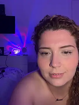 Snapshot of MonyFetish chatting on February 11, 2026, 11:54 am MonyFetish online show from February 11, 2026, 11:54 am